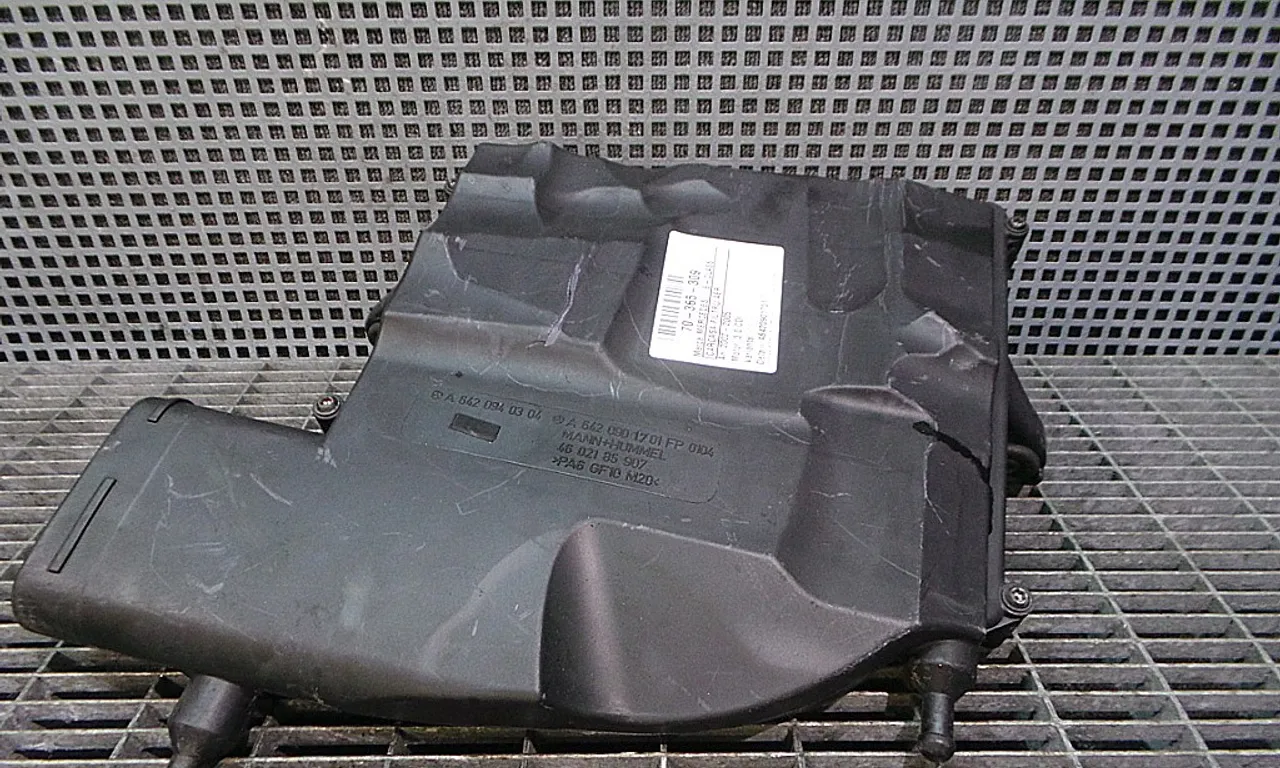 CARCASA FILTRU AER MERCEDES E-CLASS 2002-2009