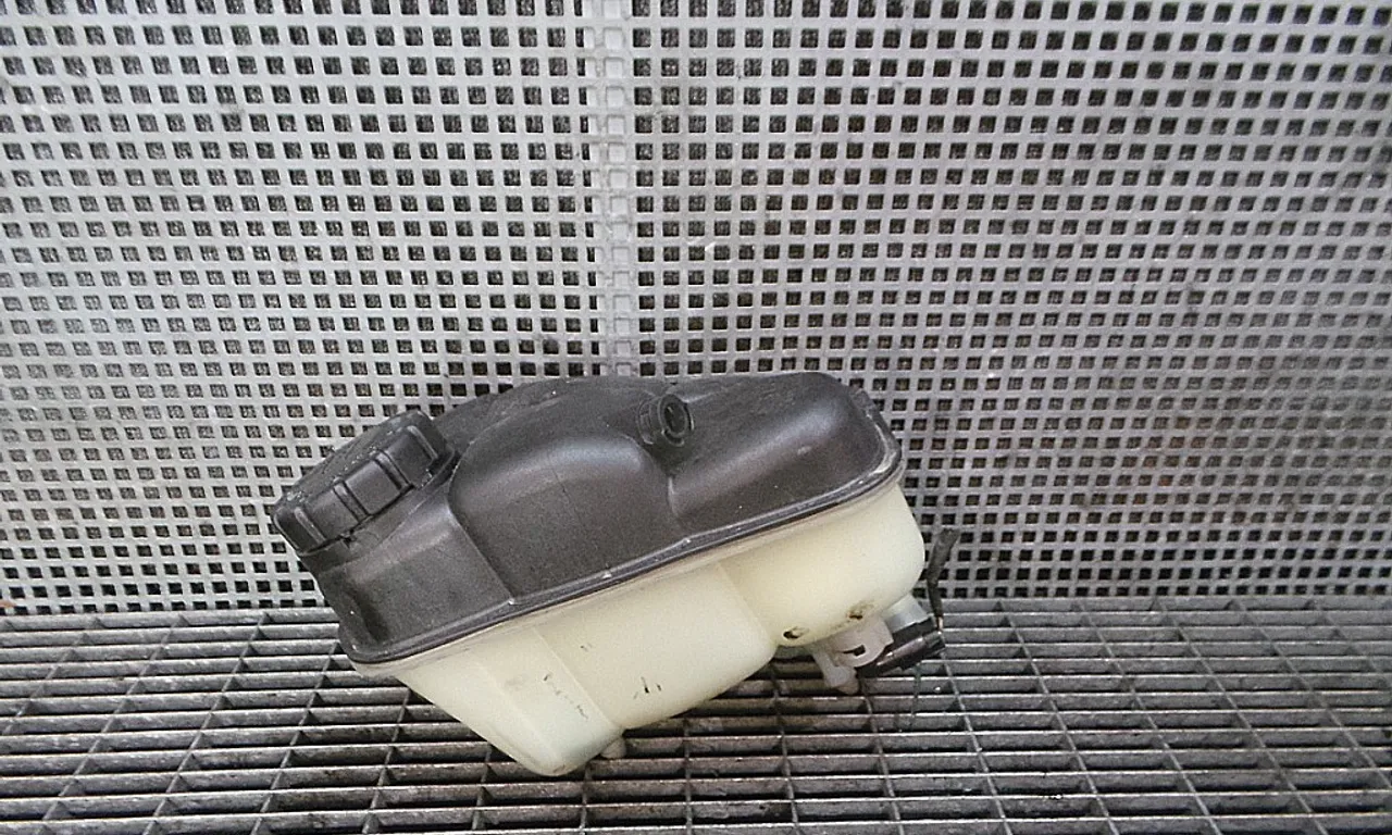 VAS EXPANSIUNE MERCEDES E-CLASS 2002-2009