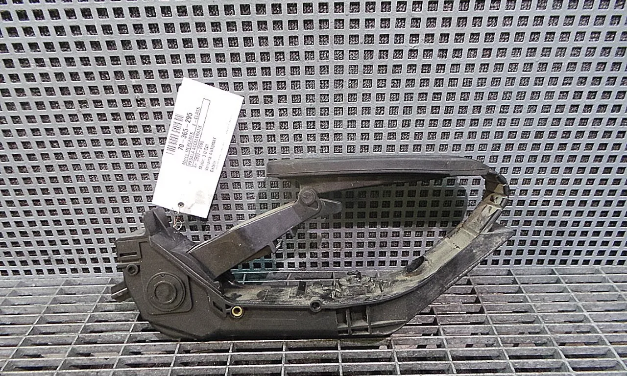 PEDALA ACCELERATIE MERCEDES E-CLASS 2002-2009