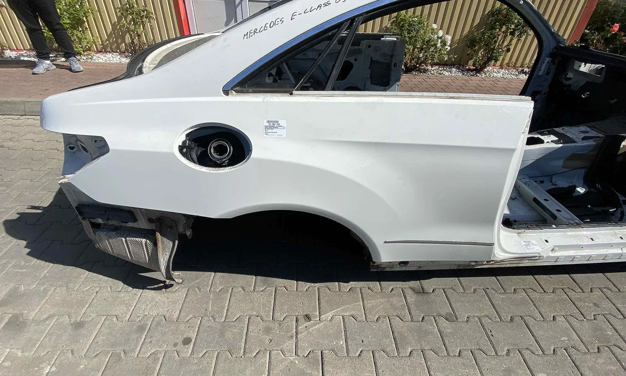ARIPA SPATE DREAPTA MERCEDES E-CLASS 2009-2016