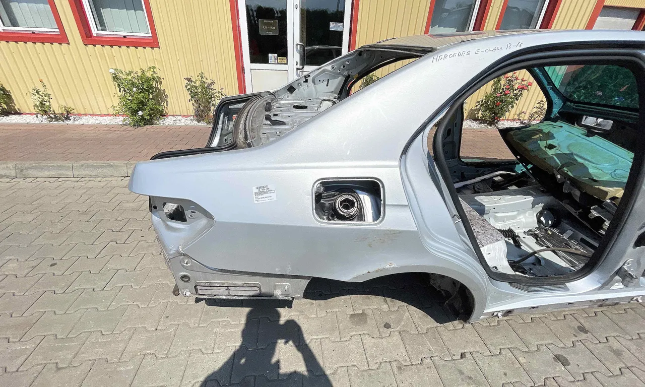 ARIPA SPATE DREAPTA MERCEDES E-CLASS 2009-2016