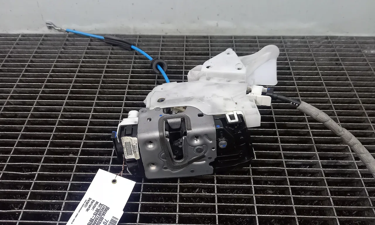 INCUIETOARE USA FATA STANGA MERCEDES E-CLASS 2009-2016