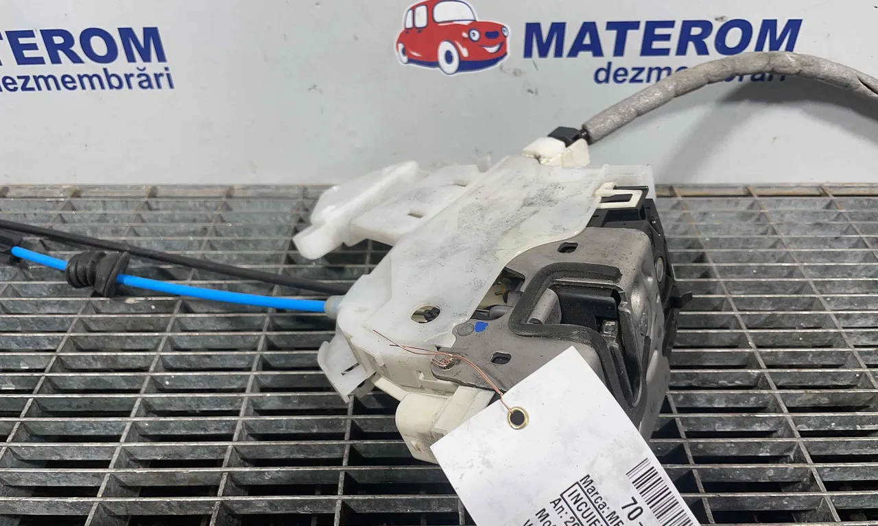 INCUIETOARE USA SPATE STANGA MERCEDES E-CLASS 2009-2016