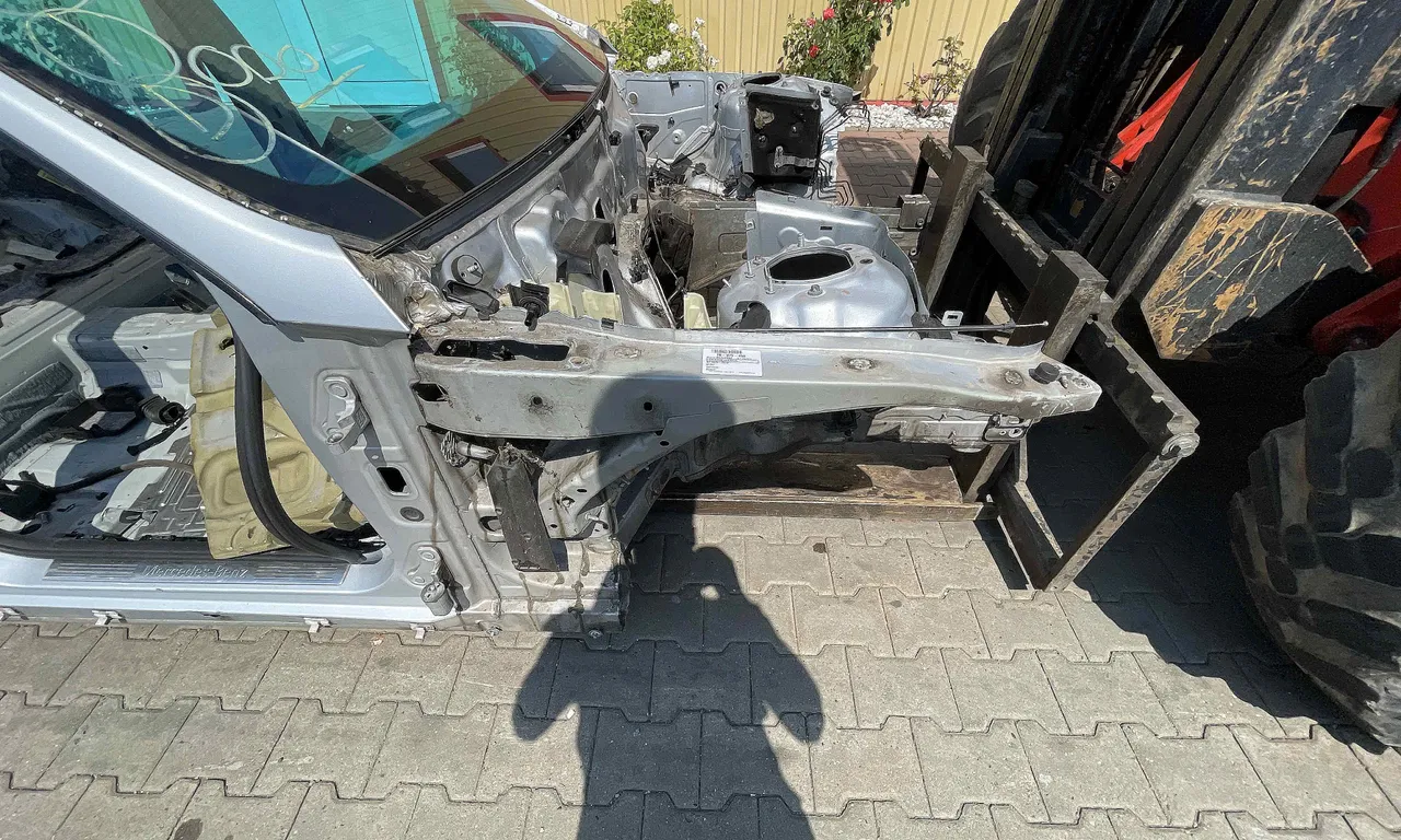 LONJERON DREAPTA MERCEDES E-CLASS 2009-2016