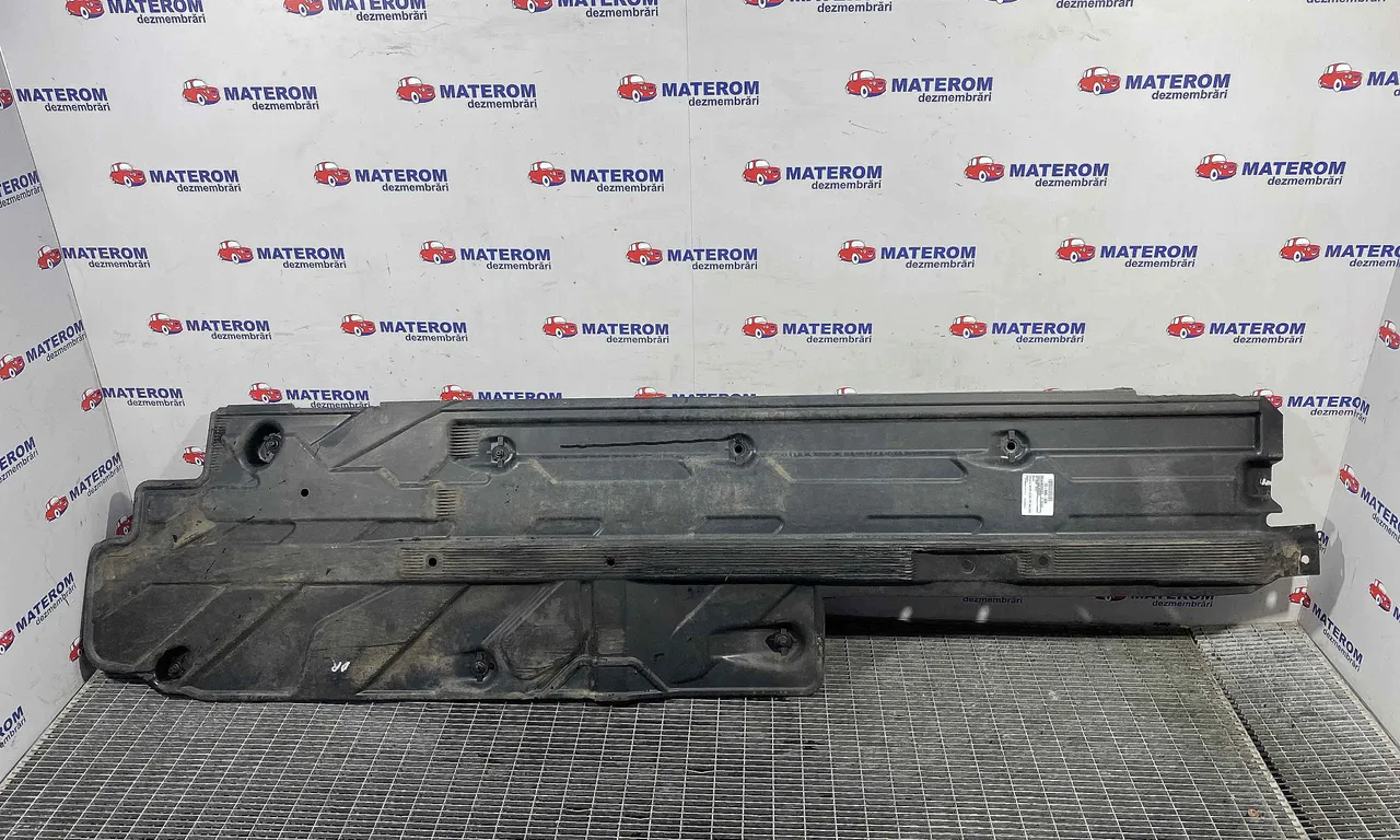 SCUT SUB MASINA MERCEDES E-CLASS 2009-2016