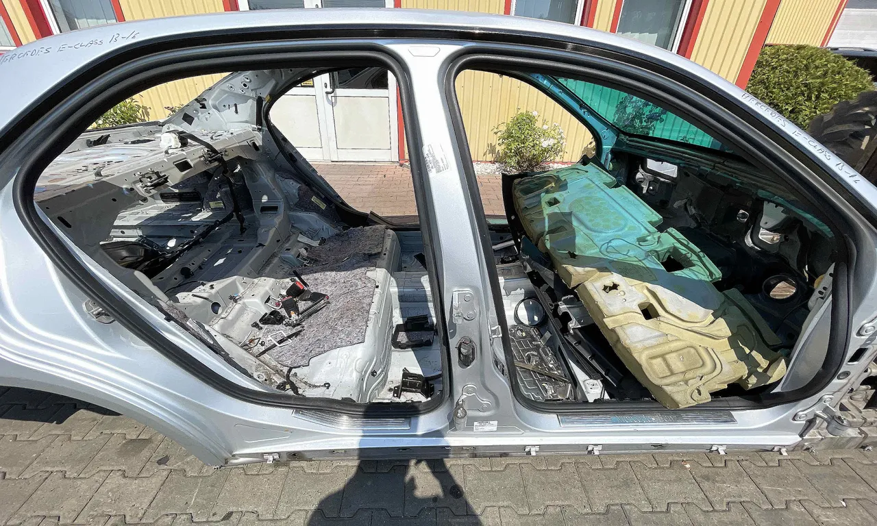 STALP MIJLOC DREAPTA MERCEDES E-CLASS 2009-2016