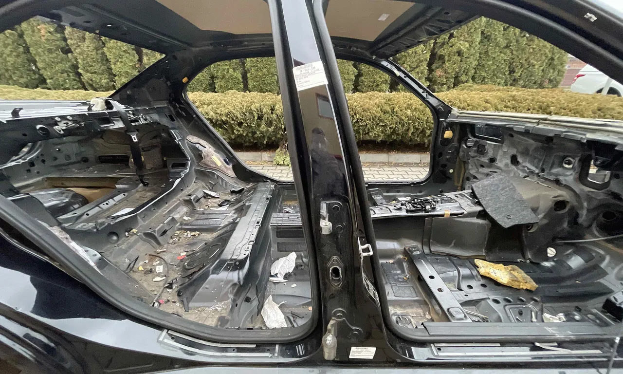 STALP MIJLOC DREAPTA MERCEDES E-CLASS 2009-2016