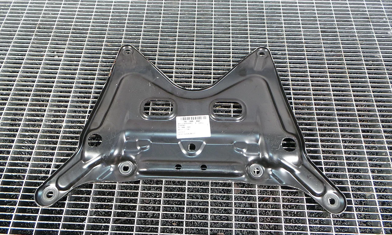 SUPORT SUB MASINA MERCEDES E-CLASS 2009-2016