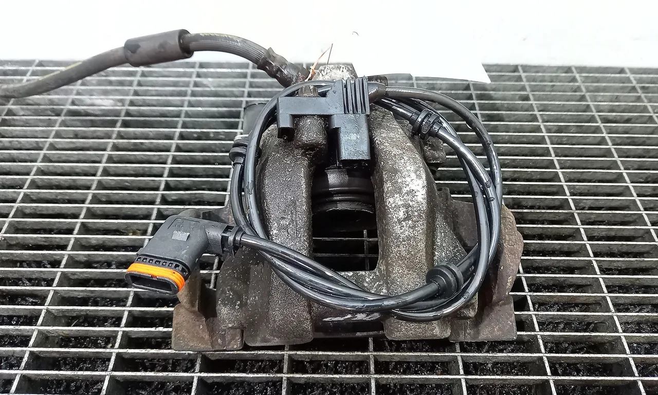 ETRIER SPATE DREAPTA MERCEDES E-CLASS 2009-2016