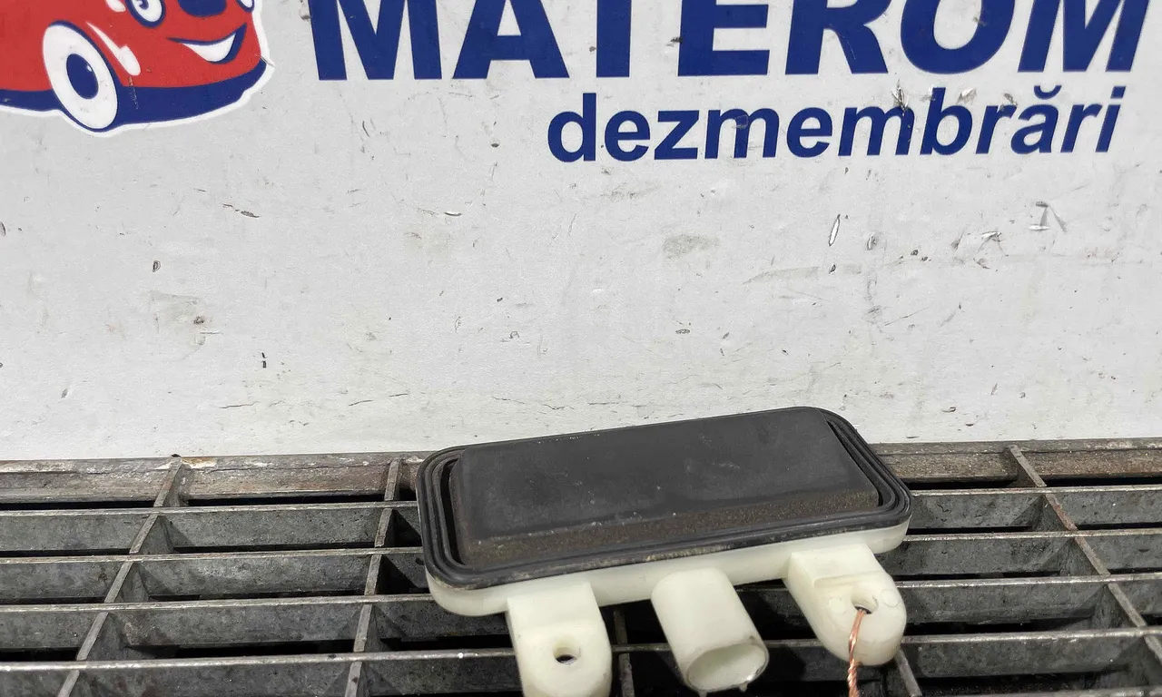 INTRERUPATOR CAPOTA SPATE MERCEDES E-CLASS 2009-2016