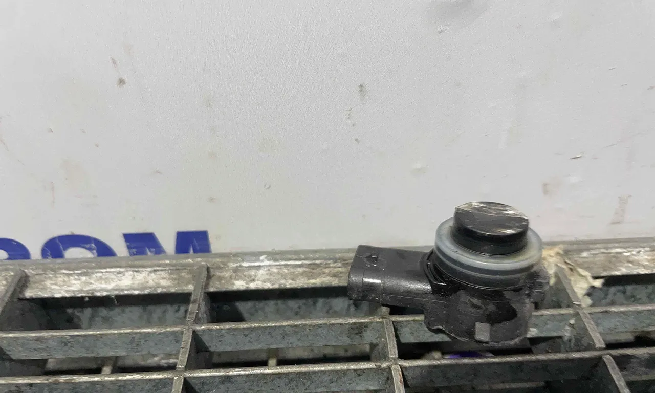 SENZOR PARCARE FATA MERCEDES E-CLASS 2009-2016