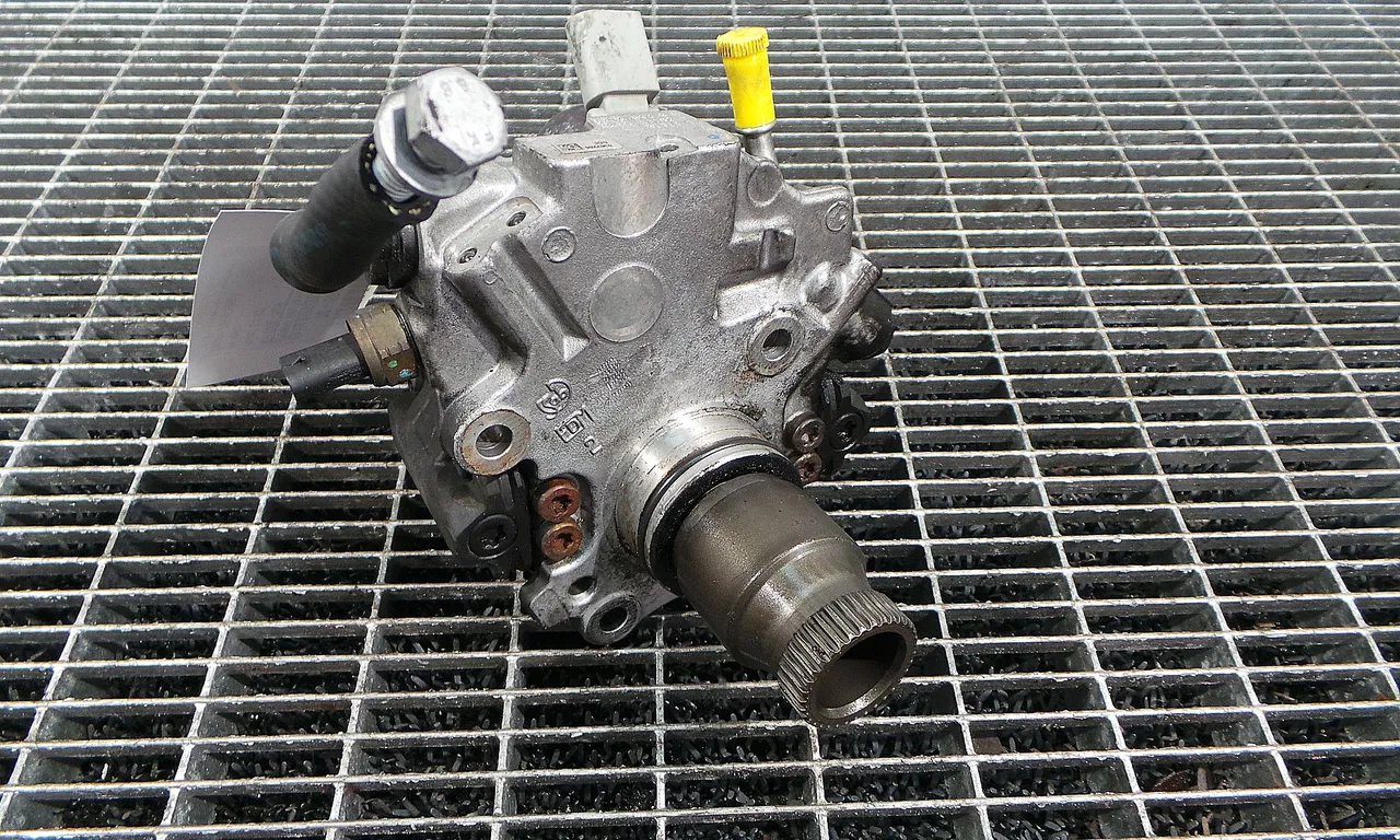 POMPA INALTA PRESIUNE MERCEDES E-CLASS 2009-2016