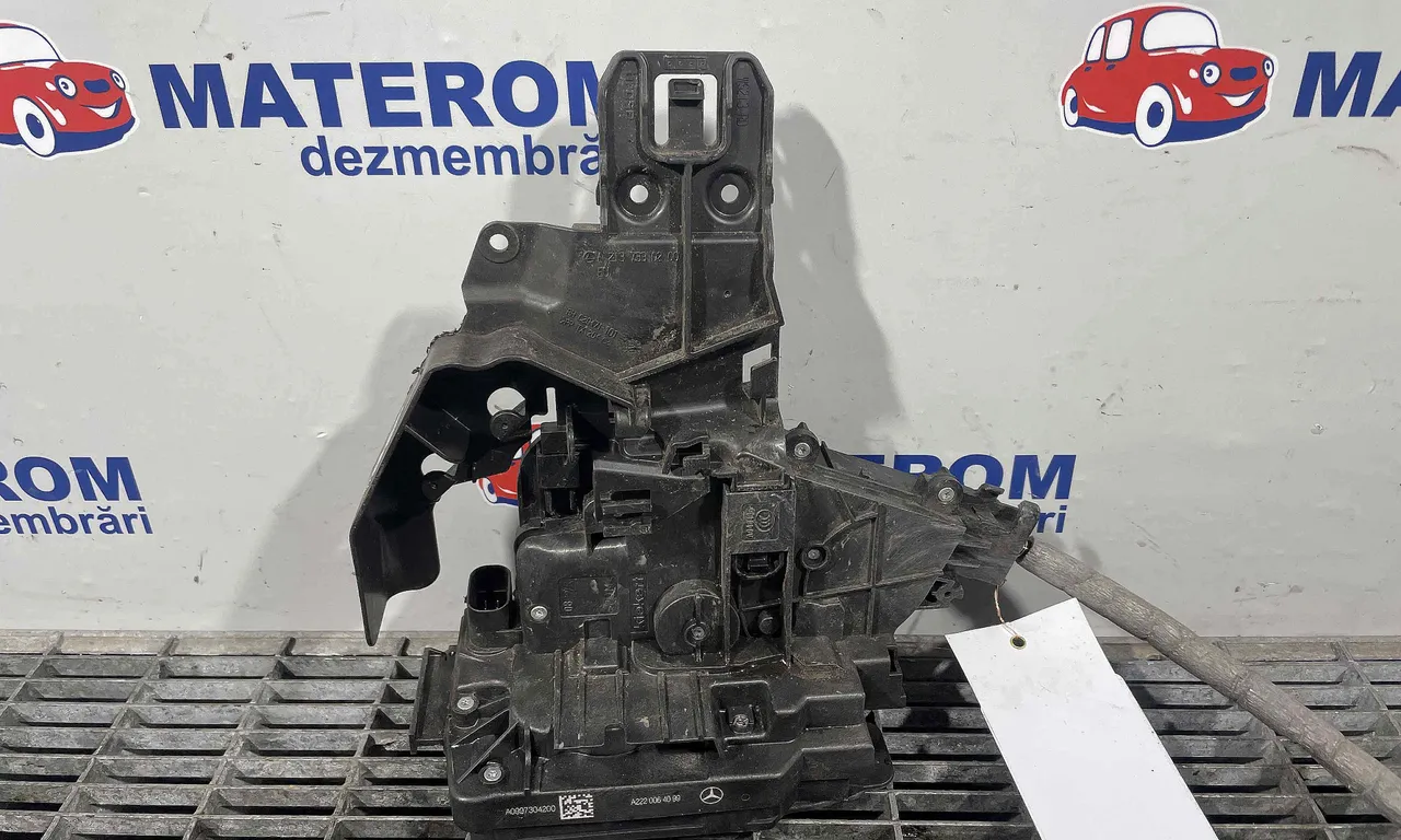 INCUIETOARE USA SPATE DREAPTA MERCEDES E-CLASS 2016-2020