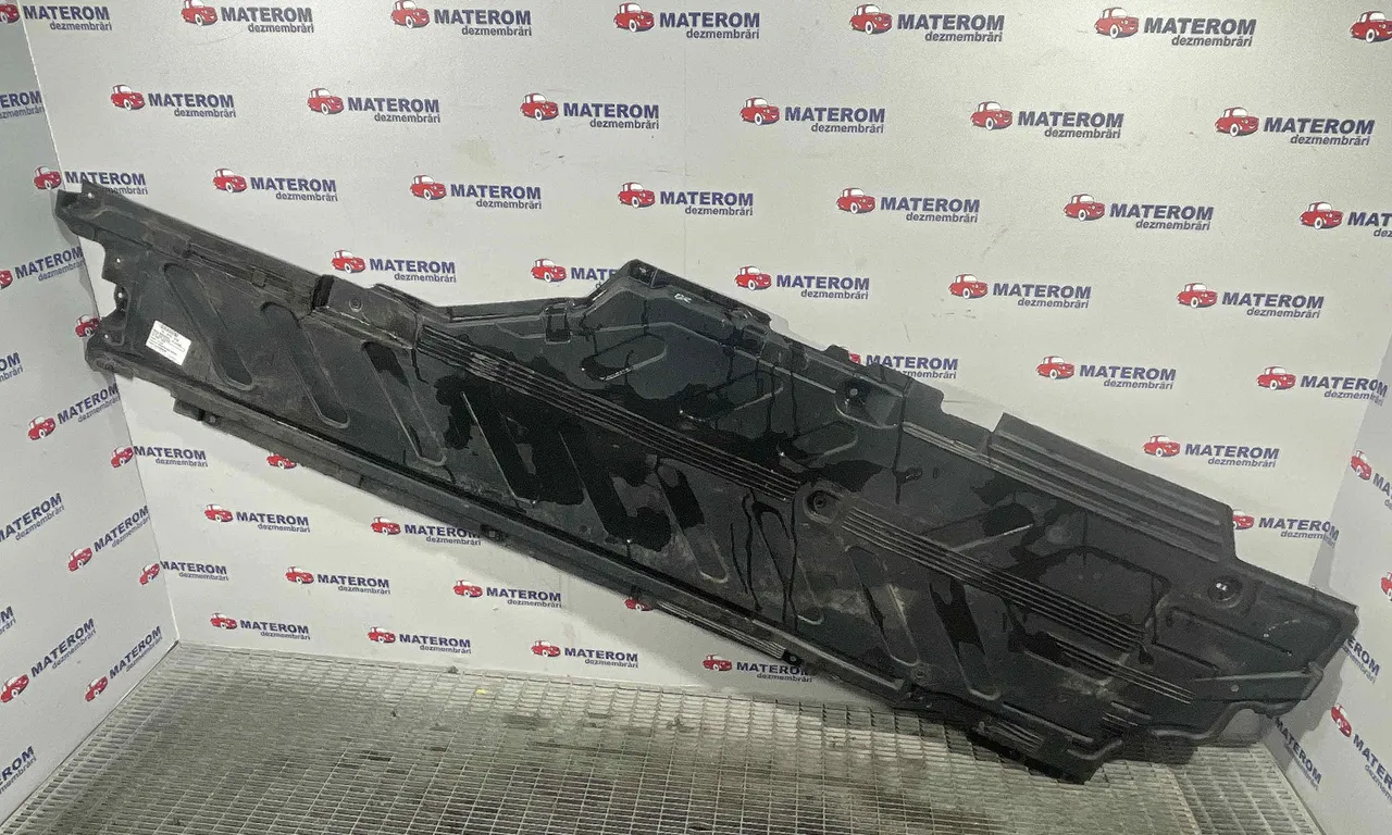 SCUT SUB MASINA MERCEDES E-CLASS 2016-2020