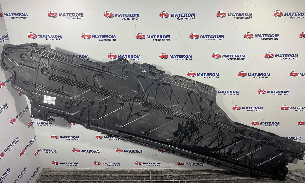 SCUT SUB MASINA MERCEDES E-CLASS 2016-2020