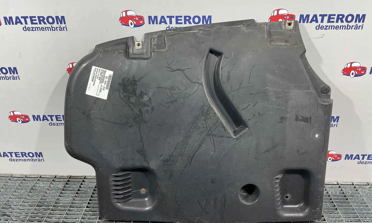 SCUT SUB MASINA MERCEDES E-CLASS 2016-2020