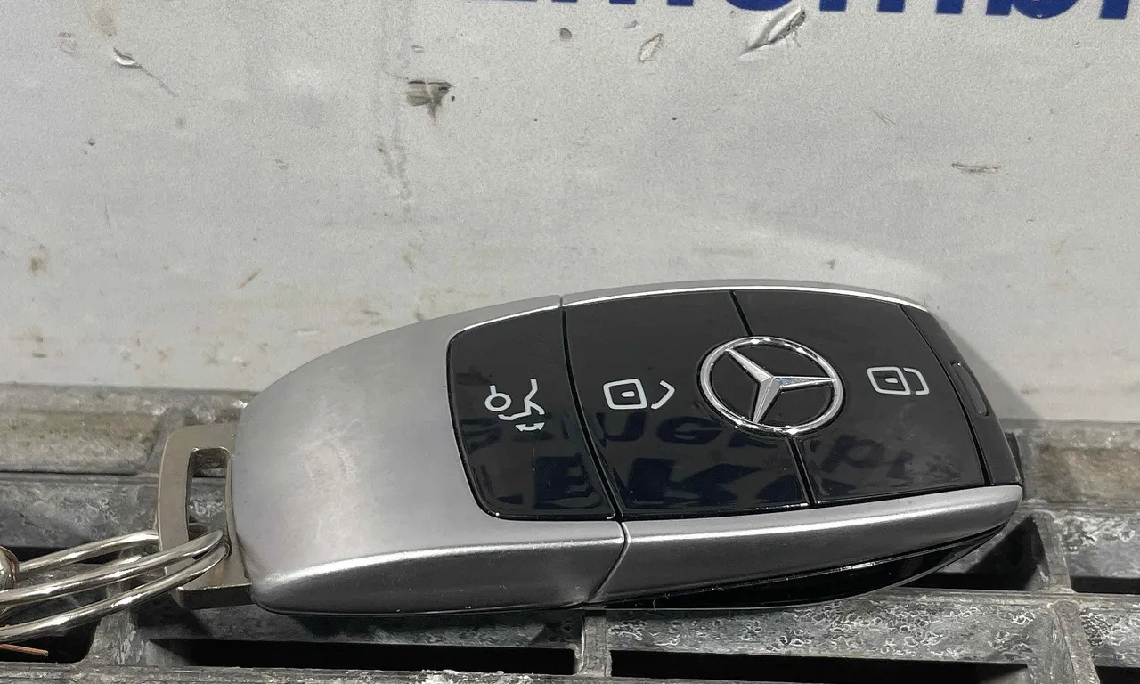 CHEIE CONTACT MERCEDES E-CLASS 2016-2020