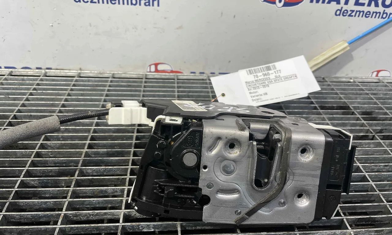 INCUIETOARE USA SPATE DREAPTA MERCEDES GLA-CLASS 2013-2022