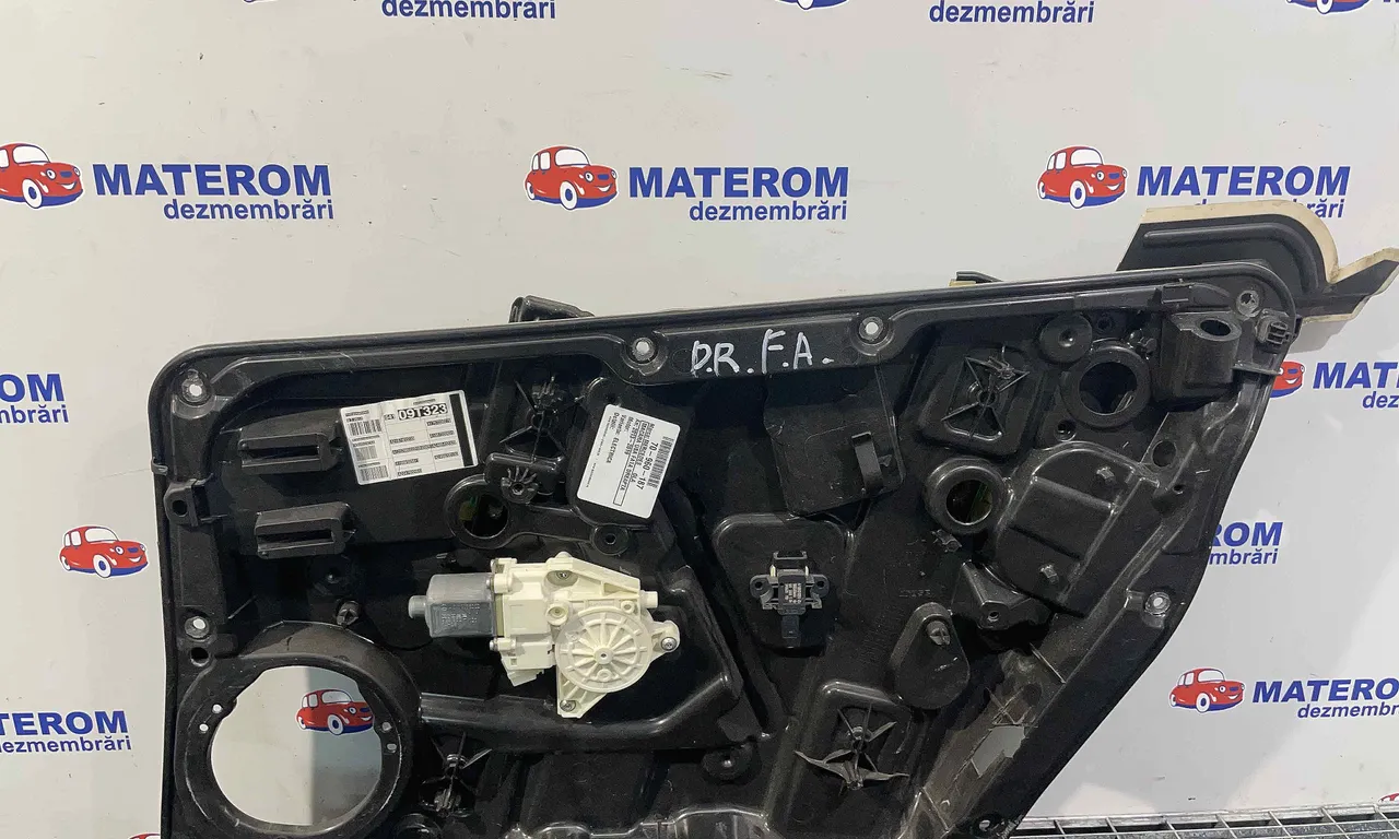 MACARA USA FATA DREAPTA MERCEDES GLA-CLASS 2013-2022