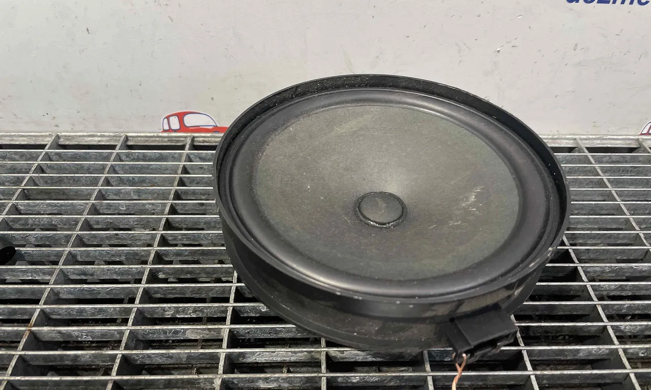 DIFUZOR AUDIO MERCEDES GLA-CLASS 2013-2022