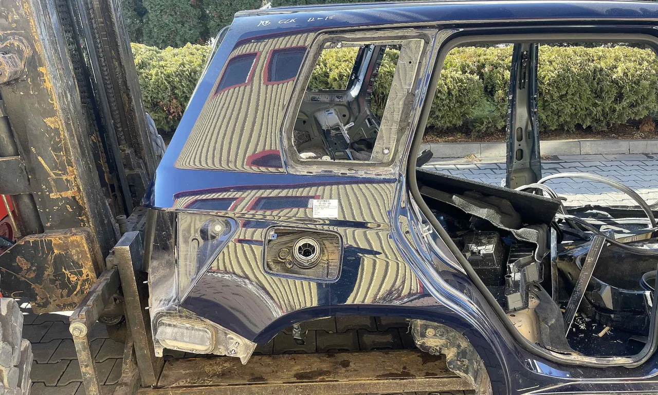 ARIPA SPATE DREAPTA MERCEDES GLK-CLASS 2008-2015