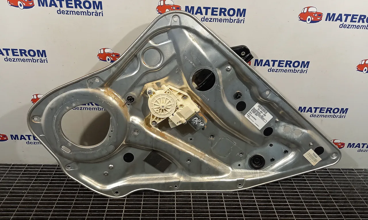 MACARA USA SPATE DREAPTA MERCEDES GLK-CLASS 2008-2015