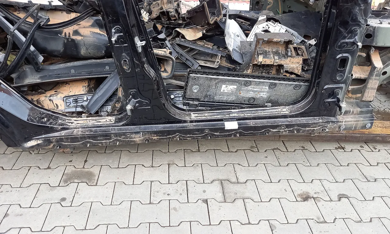 PRAG DREAPTA MERCEDES GLK-CLASS 2008-2015