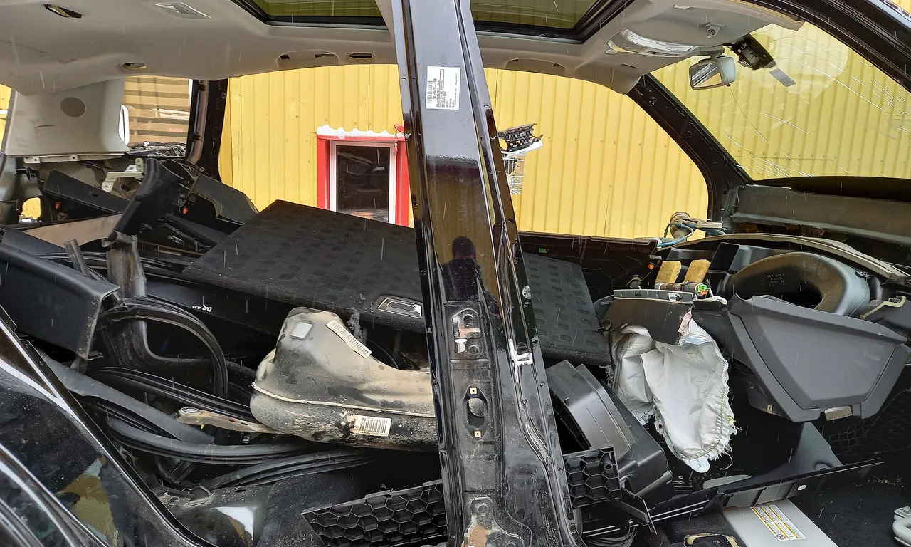 STALP MIJLOC DREAPTA MERCEDES GLK-CLASS 2008-2015