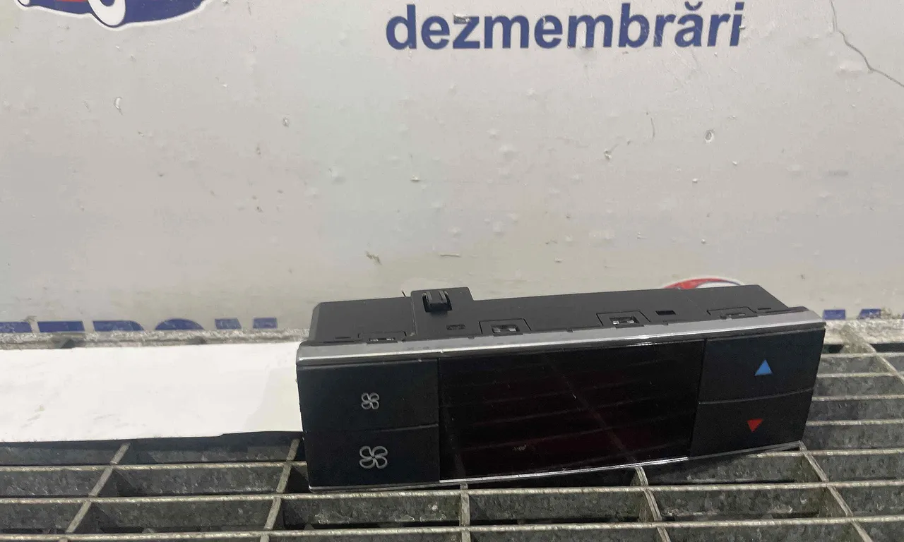AFISAJ BORD MERCEDES GLK-CLASS 2008-2015