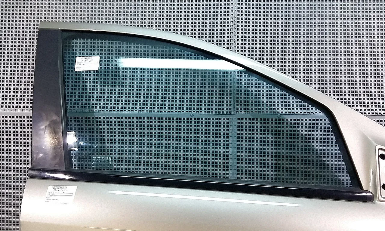 GEAM FATA DREAPTA MERCEDES M-CLASS 2005-2012