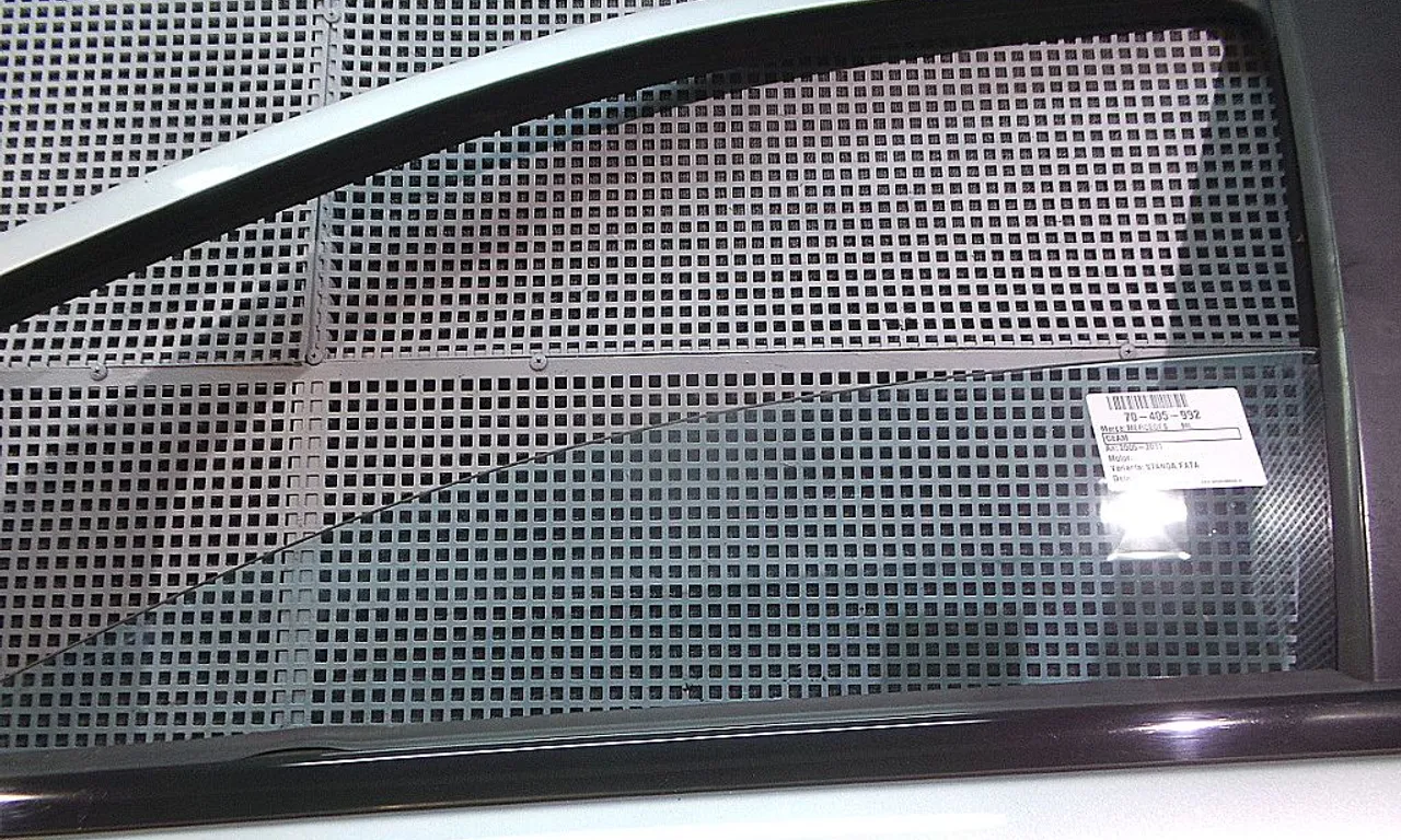 GEAM FATA STANGA MERCEDES M-CLASS 2005-2012