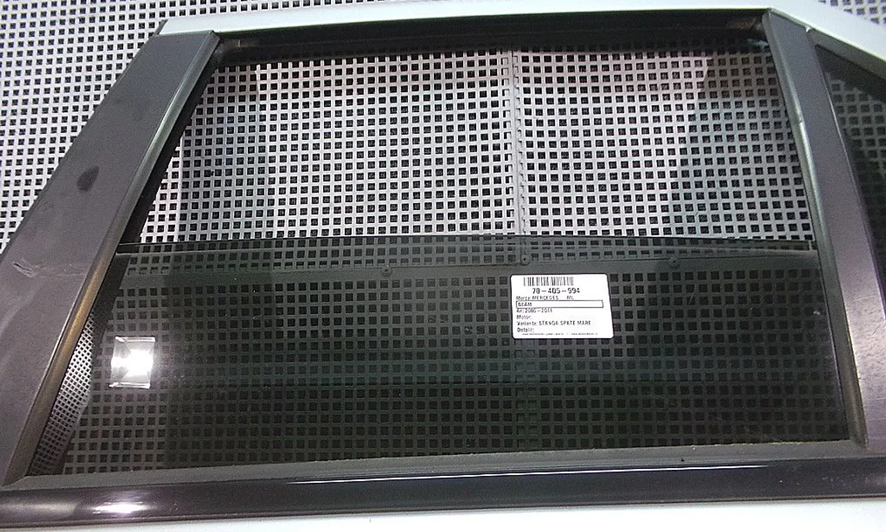 GEAM SPATE MARE STANGA MERCEDES M-CLASS 2005-2012