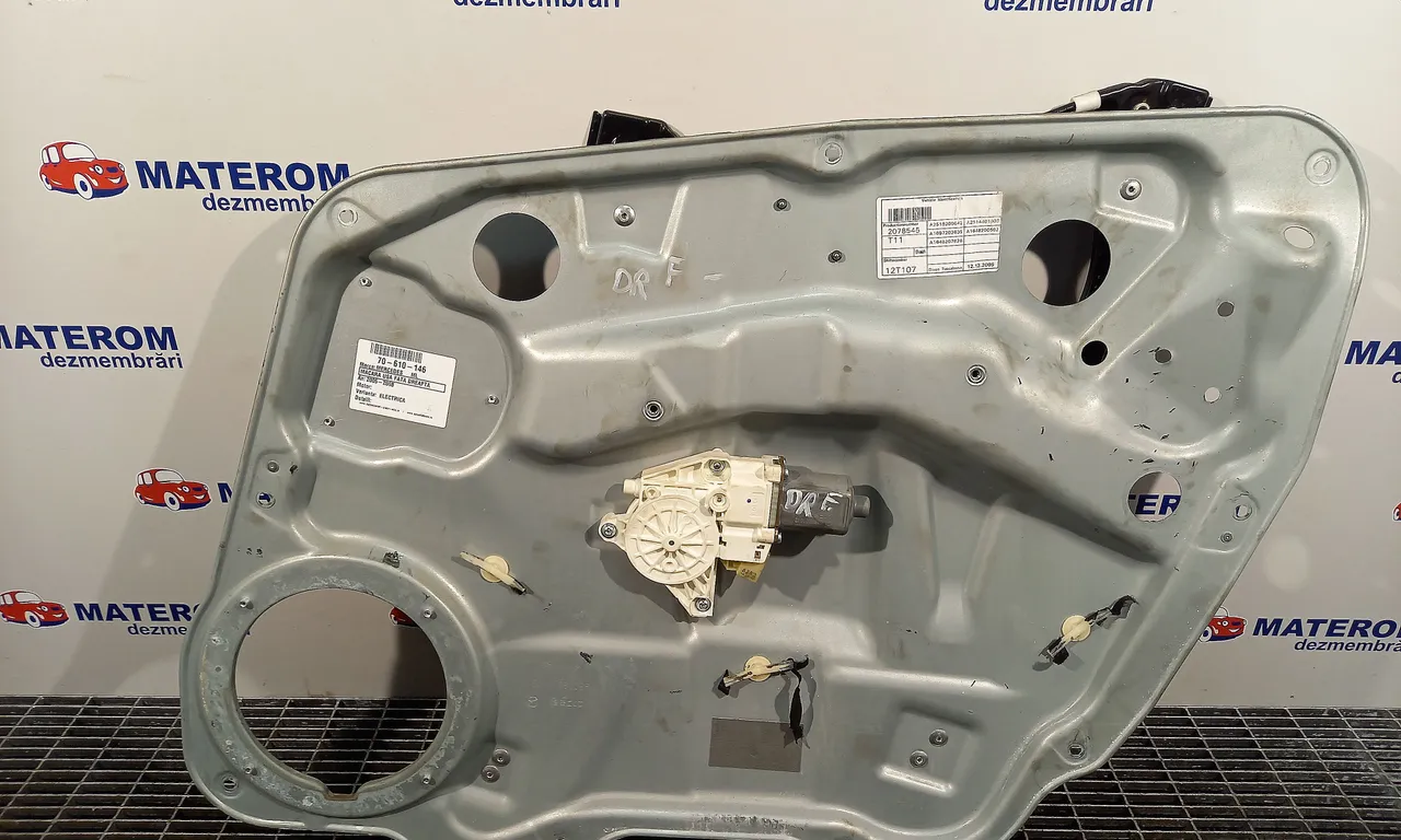 MACARA USA FATA DREAPTA MERCEDES M-CLASS 2005-2012
