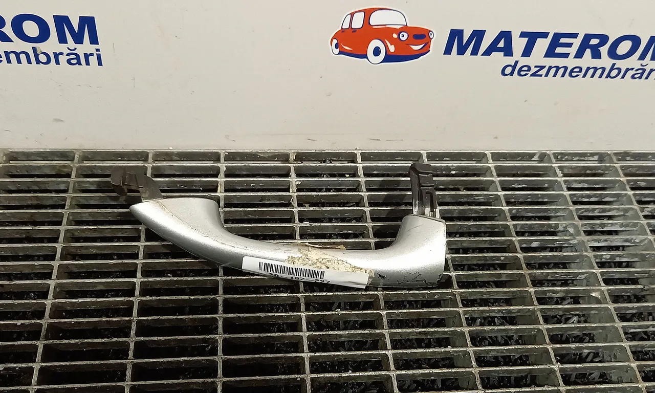 MANER USA FATA DREAPTA MERCEDES M-CLASS 2005-2012