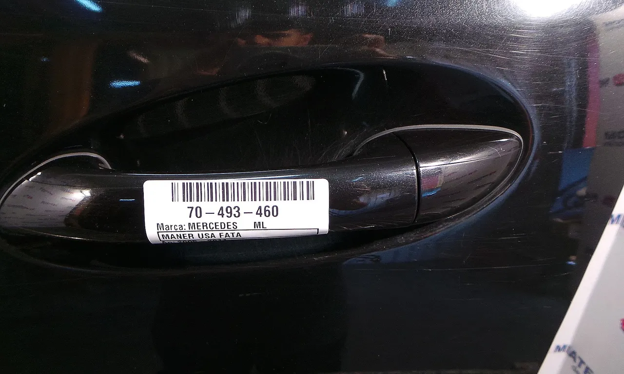 MANER USA FATA STANGA MERCEDES M-CLASS 2005-2012