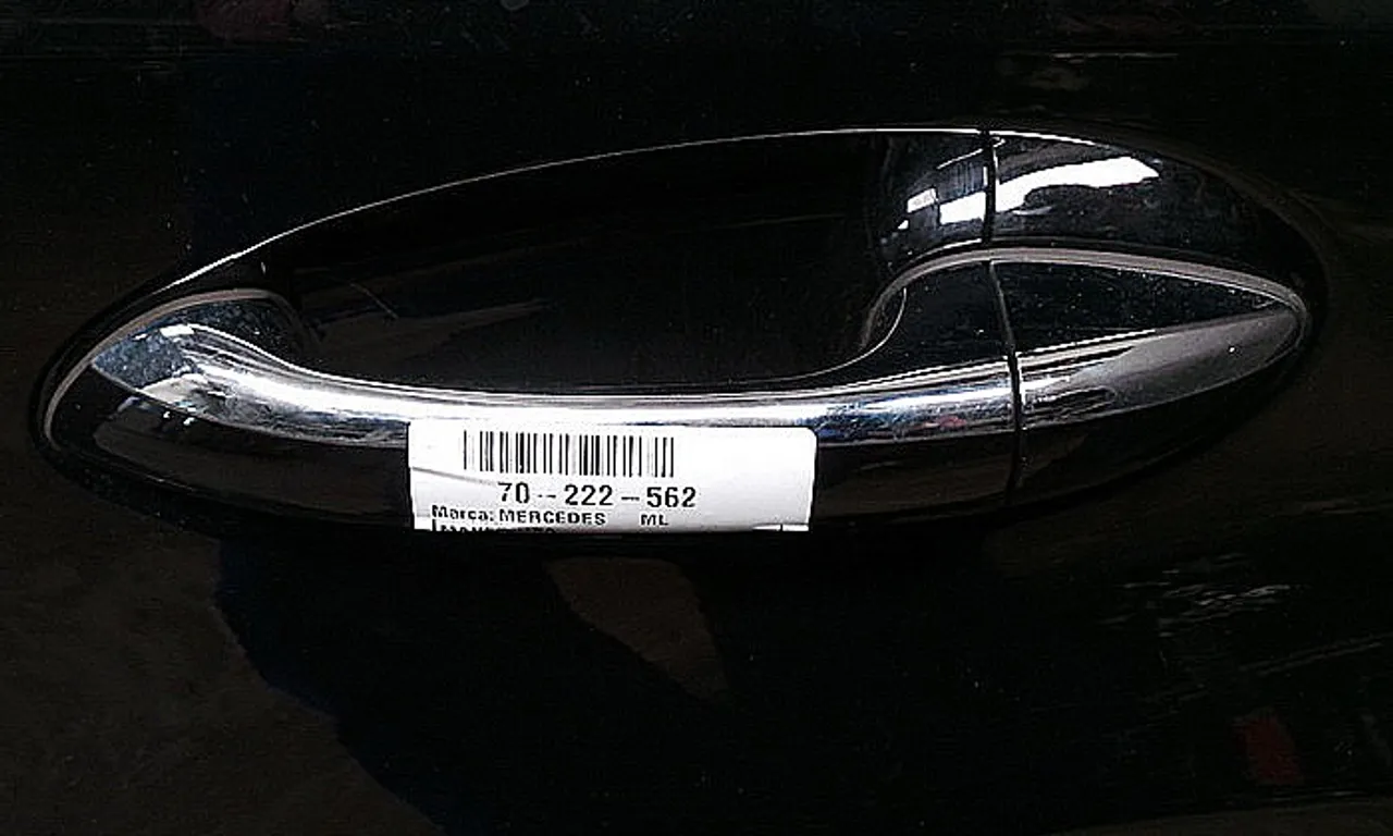 MANER USA SPATE STANGA MERCEDES M-CLASS 2005-2012