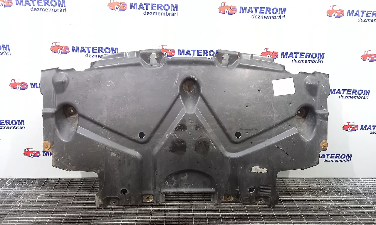 ORNAMENT SUB BARA FATA MERCEDES M-CLASS 2005-2012
