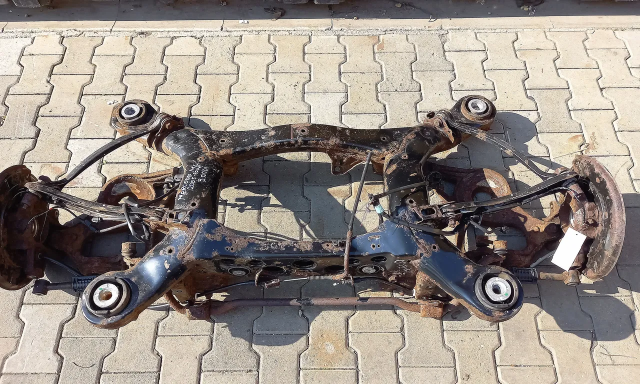 PUNTE SPATE MERCEDES M-CLASS 2005-2012
