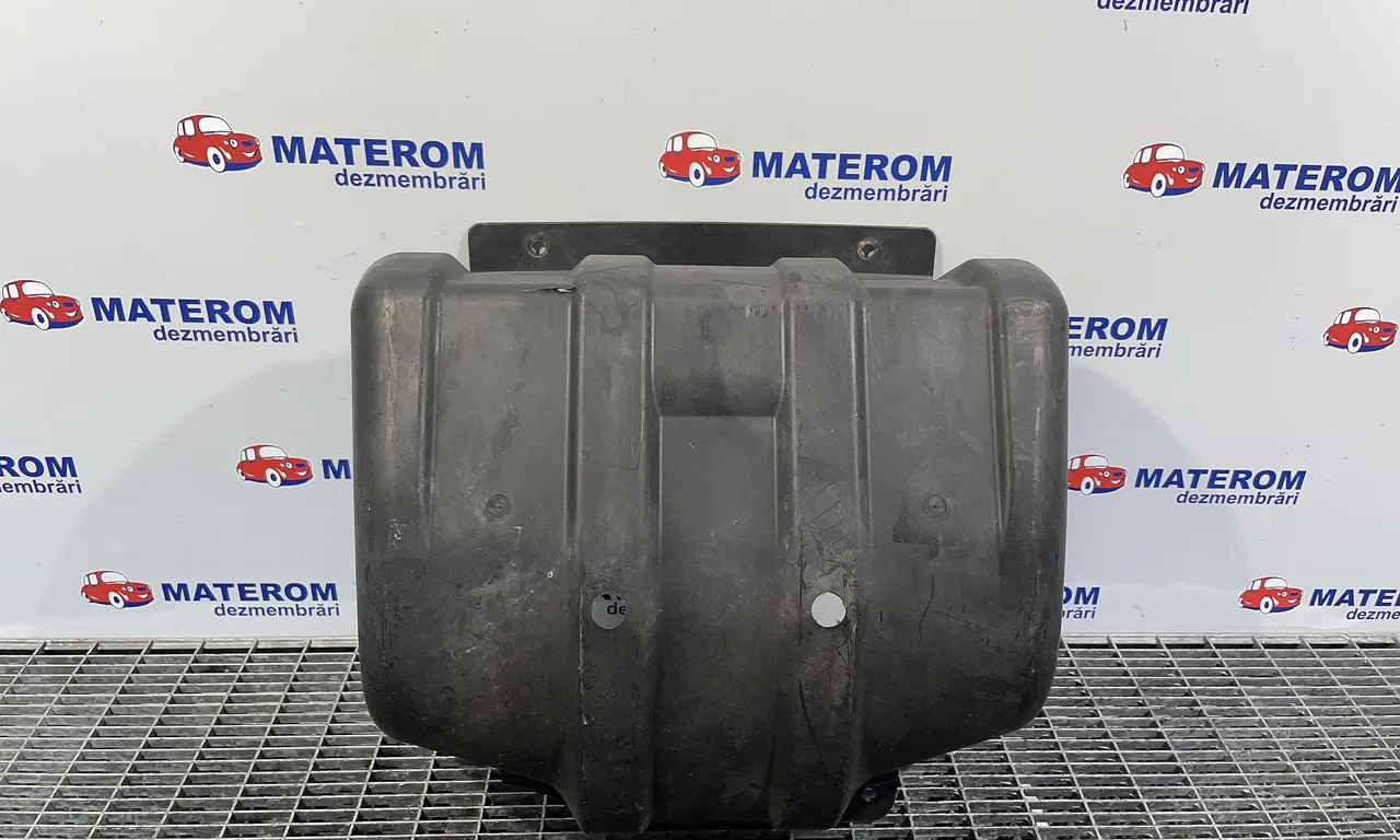 SCUT SUB MASINA MERCEDES M-CLASS 2005-2012