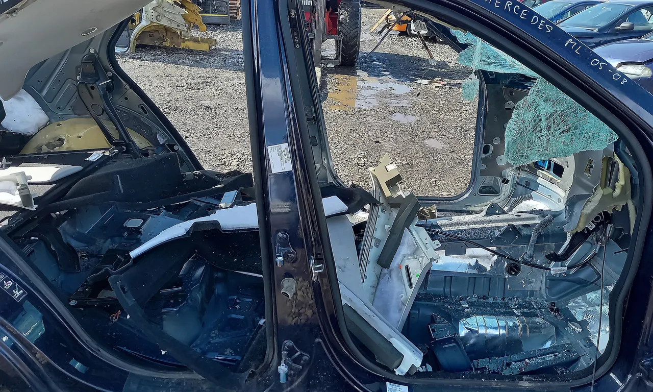 STALP MIJLOC DREAPTA MERCEDES M-CLASS 2005-2012