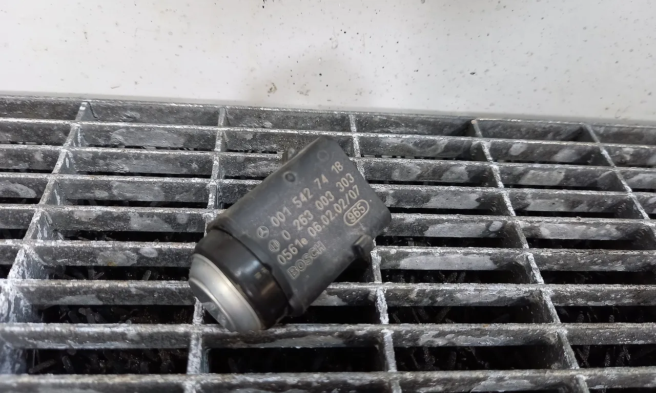 SENZOR PARCARE FATA MERCEDES M-CLASS 2005-2012