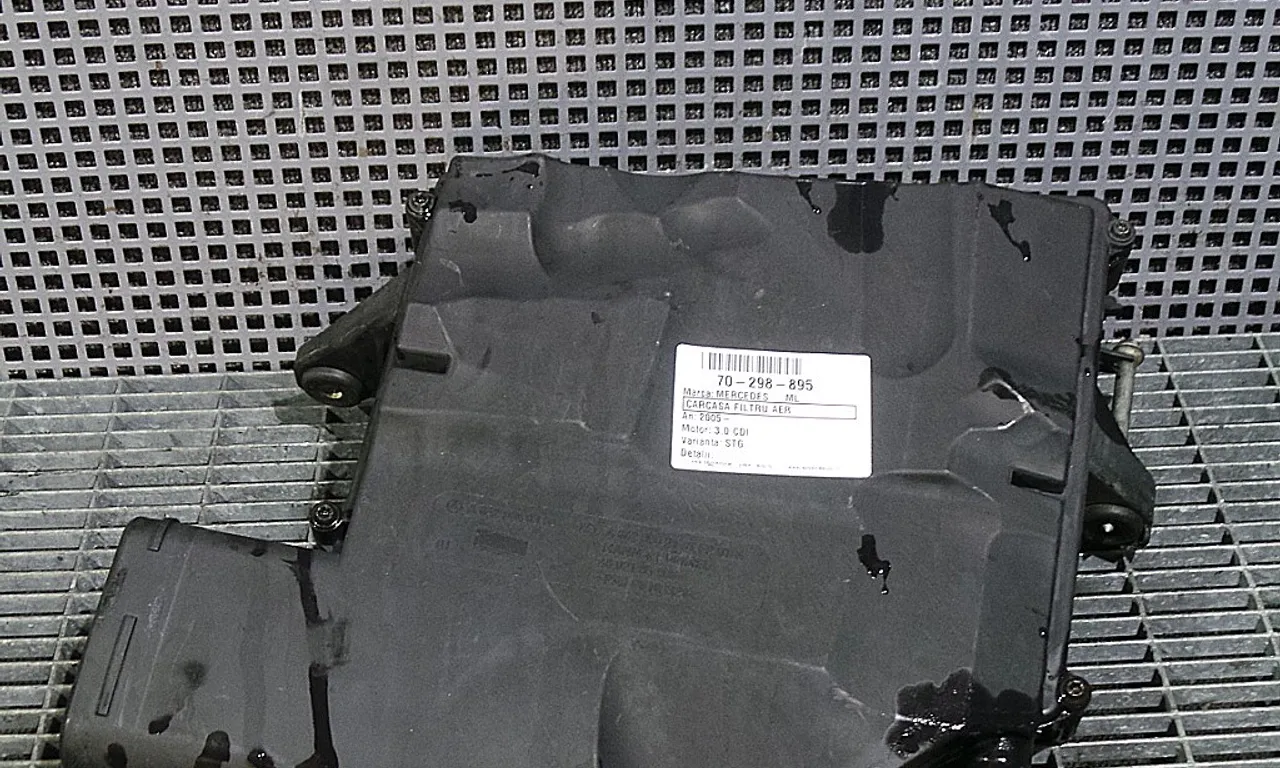 CARCASA FILTRU AER MERCEDES M-CLASS 2005-2012
