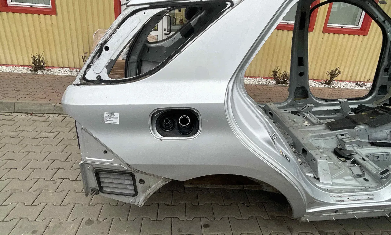 ARIPA SPATE DREAPTA MERCEDES M-CLASS 2011-2015