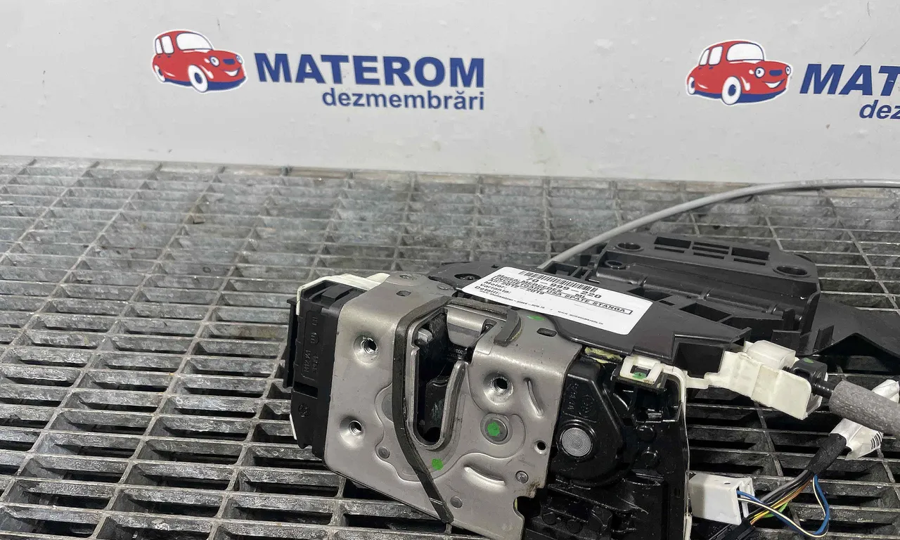 INCUIETOARE USA SPATE STANGA MERCEDES M-CLASS 2011-2015