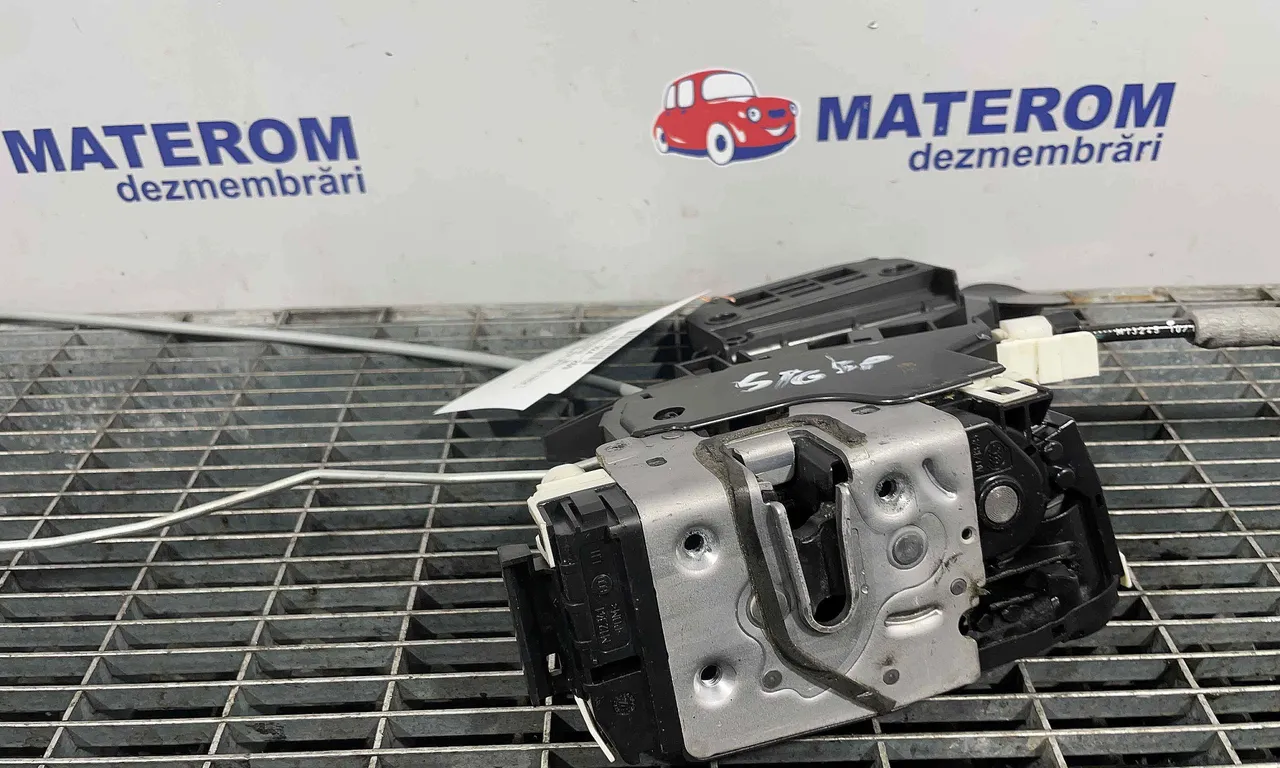 INCUIETOARE USA SPATE STANGA MERCEDES M-CLASS 2011-2015