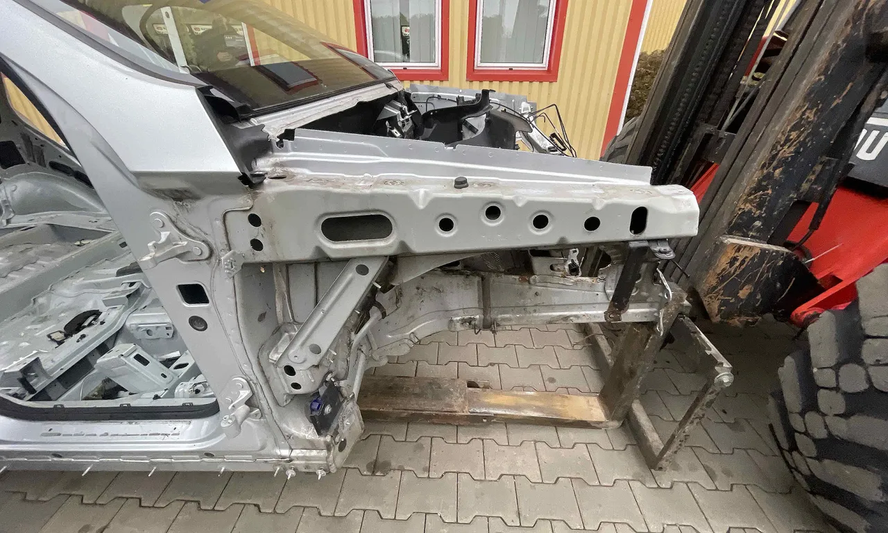 LONJERON DREAPTA MERCEDES M-CLASS 2011-2015