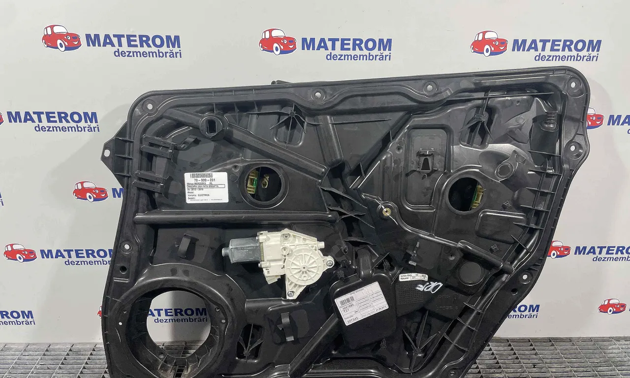 MACARA USA FATA DREAPTA MERCEDES M-CLASS 2011-2015