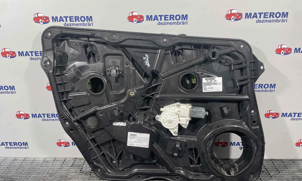 MACARA USA FATA STANGA MERCEDES M-CLASS 2011-2015