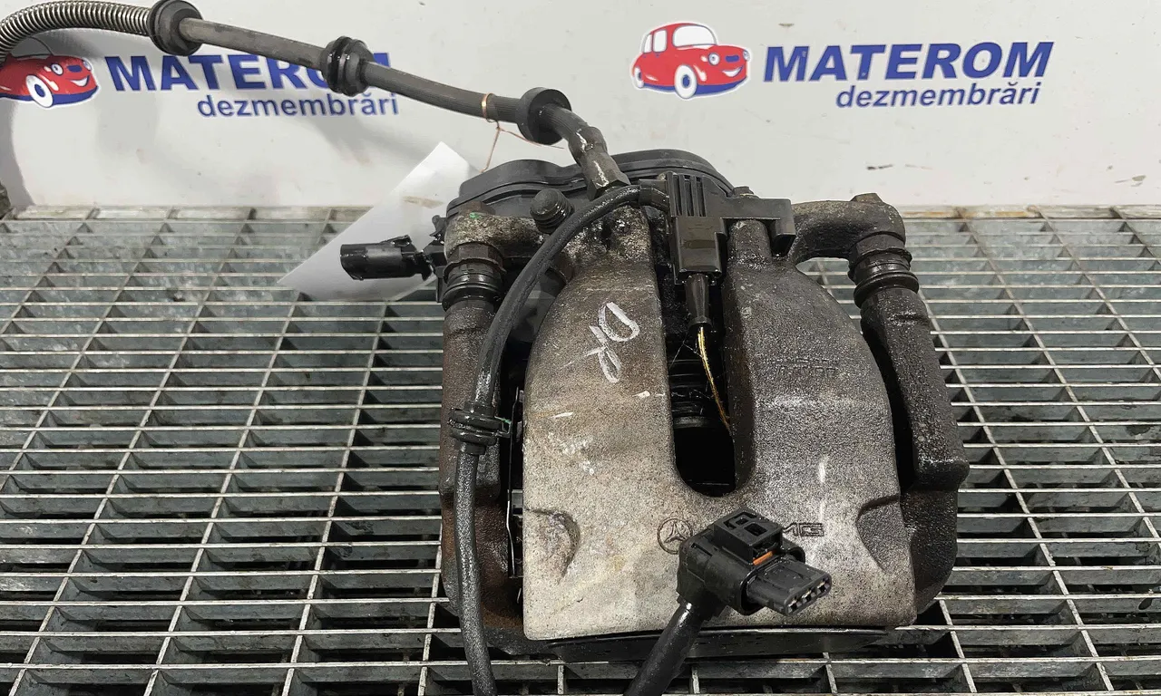 ETRIER SPATE DREAPTA MERCEDES M-CLASS 2011-2015
