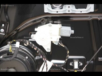Motoras macara usa dreapta spate MERCEDES R-CLASS 2005-2017, vedere frontata